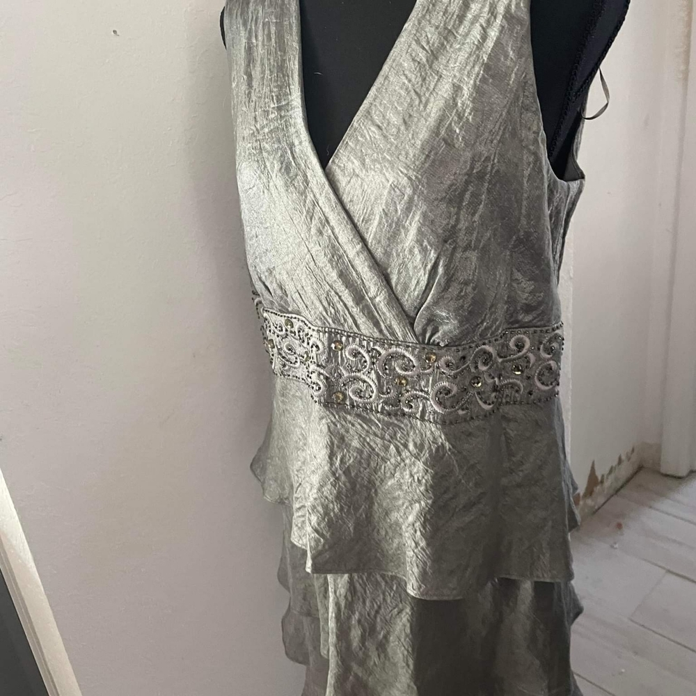 Floor length, gray dress - Picture 2 of 3